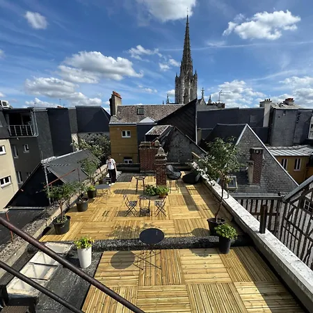 De La Cathédrale Hotel