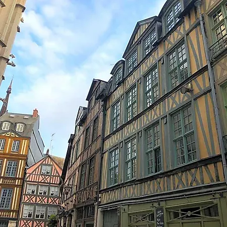 Hotel De La Cathedrale 3*