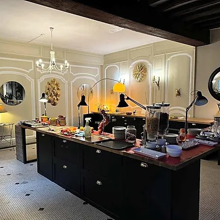 Hotel De La Cathedrale 3*