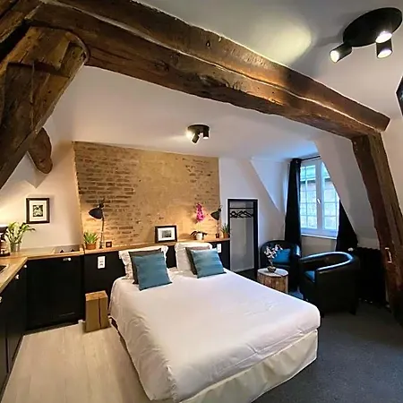 Hotel De La Cathedrale 3*