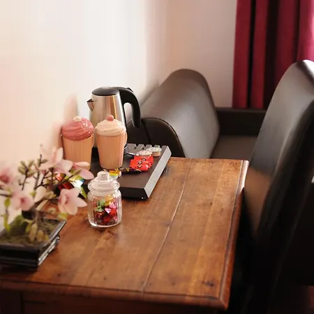 Ξενοδοχείο De La Cathedrale 3*