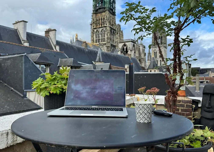 فندق De La Cathedrale روان