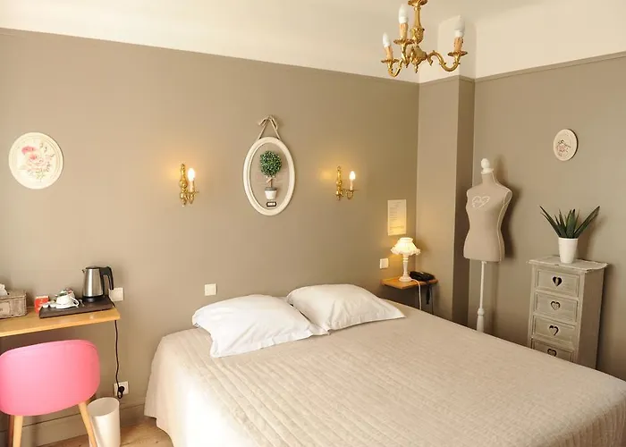 Hotel De La Cathédrale 3*