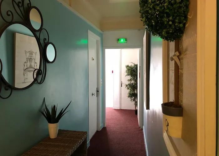 فندق De La Cathedrale