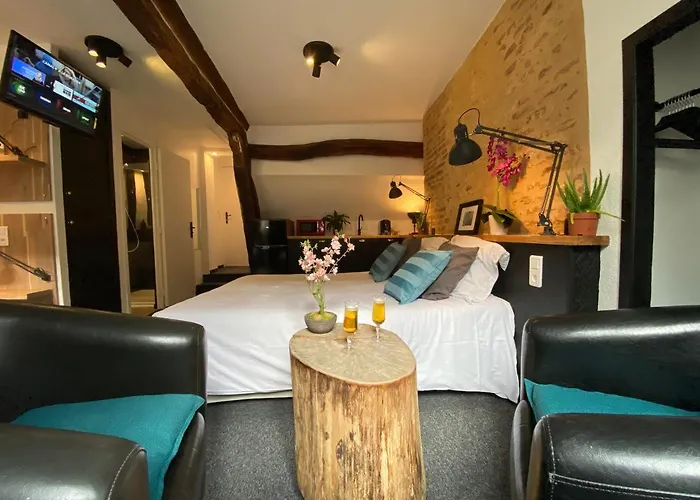 Hotel De La Cathédrale 3*